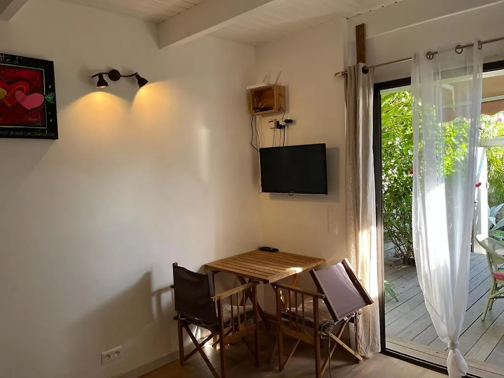 Studio Sucrier 150M Des Plages Orient Bay Quarter of Orleans 0*,  생마르탱/신트마르턴